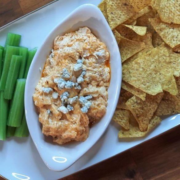 How to make Hooter's Buffalo Chicken Dip